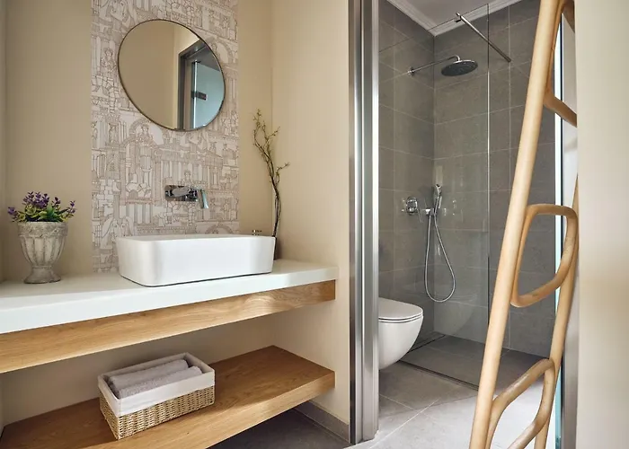 Thea Lux Villa *